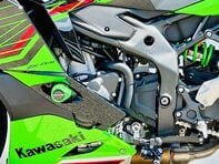 Kawasaki Ninja ZX 400 SRFNN 29