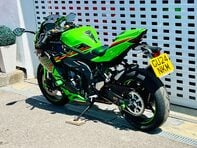 Kawasaki Ninja ZX 400 SRFNN 23