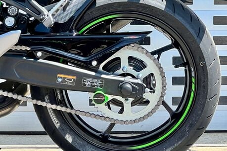 Kawasaki Ninja ZX 400 SRFNN 33