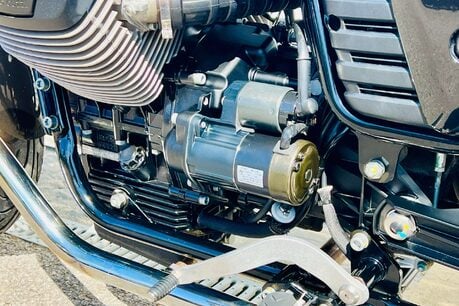 Moto Guzzi V7 V7 Special 25