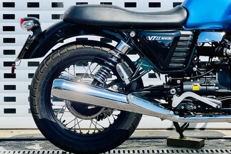 Moto Guzzi V7 V7 Special 6