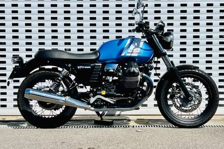 Moto Guzzi V7 V7 Special 2