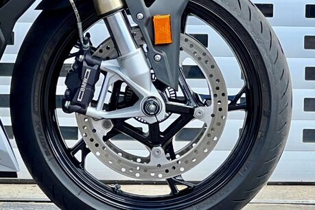 BMW S1000R S 1000 R 18