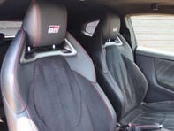 Toyota GR Yaris 1.6 GR Yaris Circuit 4WD 4WD 3dr 7