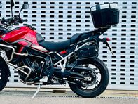 Triumph Tiger 900 0.9 Tiger 900 GT Pro 29
