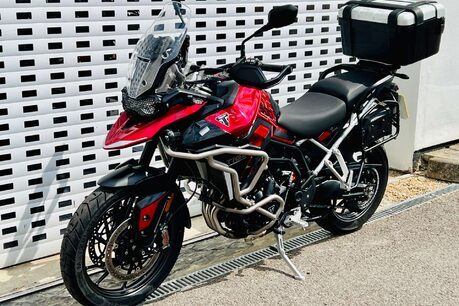 Triumph Tiger 900 0.9 Tiger 900 GT Pro 25