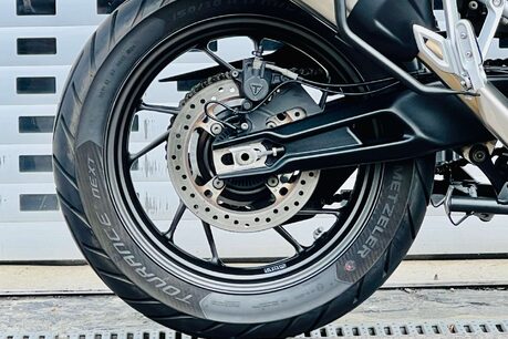 Triumph Tiger 900 0.9 Tiger 900 GT Pro 22