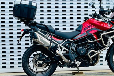 Triumph Tiger 900 0.9 Tiger 900 GT Pro 7