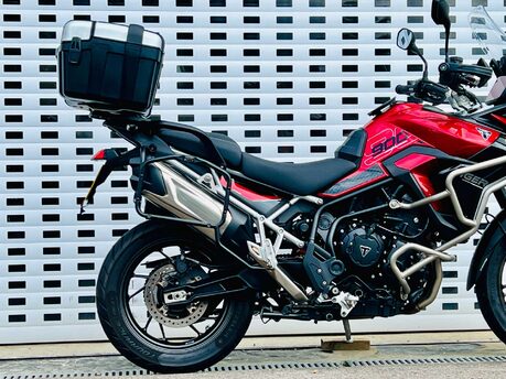 Triumph Tiger 900 0.9 Tiger 900 GT Pro 