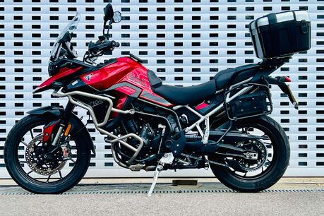 Triumph Tiger 900 0.9 Tiger 900 GT Pro 24