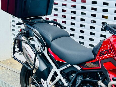 Triumph Tiger 900 0.9 Tiger 900 GT Pro 