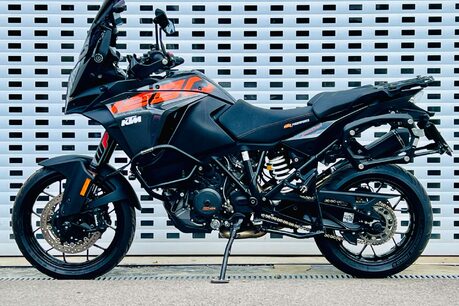 KTM 1290 Super Adventure 1290 S Adventure 24