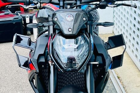 BMW M M 1000 R 21