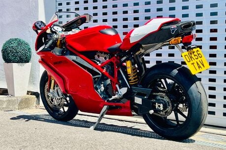 Ducati 999 R 24