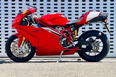 Ducati 999 R 23