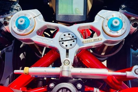 Ducati 999 R 10