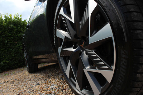 Cupra Formentor 1.5 Formentor VZ1 PHEV Semi-Auto 5dr 13