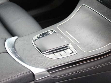 Mercedes-Benz GLC 2.0 GLC 300 AMG Line Premium+ D 4Matic Auto 4WD 5dr 