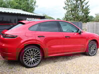 Porsche Cayenne 3.0 Cayenne V6 E-Hybrid Auto 4WD 5dr 11