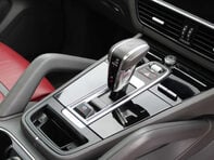 Porsche Cayenne 3.0 Cayenne V6 E-Hybrid Auto 4WD 5dr 6