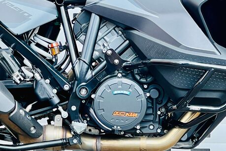 KTM 1290 Super Adventure 1290 Super Adventure S 9
