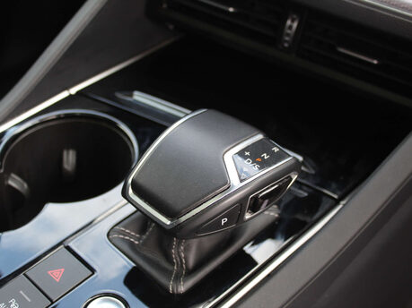 Volkswagen Touareg 3.0 Touareg V6 Black Edition TDI Auto 4WD 5dr 