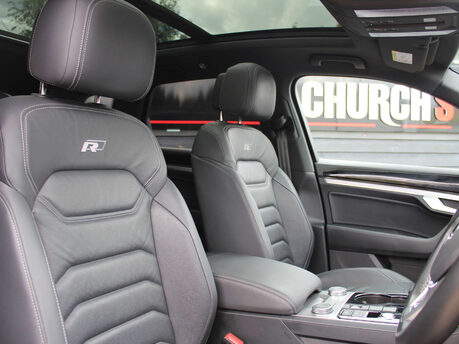 Volkswagen Touareg 3.0 Touareg V6 Black Edition TDI Auto 4WD 5dr 