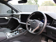 Volkswagen Touareg 3.0 Touareg V6 Black Edition TDI Auto 4WD 5dr 5