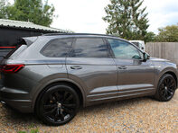 Volkswagen Touareg 3.0 Touareg V6 Black Edition TDI Auto 4WD 5dr 11