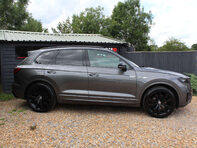 Volkswagen Touareg 3.0 Touareg V6 Black Edition TDI Auto 4WD 5dr 10