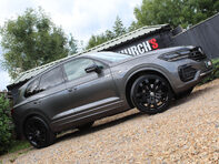 Volkswagen Touareg 3.0 Touareg V6 Black Edition TDI Auto 4WD 5dr 1