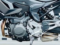 BMW F900 900 Sports Tourer Euro 5 (105 ps) 27