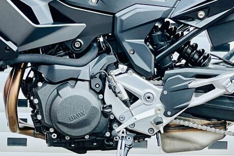 BMW F900 900 Sports Tourer Euro 5 (105 ps) 27