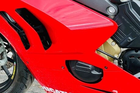 Ducati Panigale V4 Panigale V4S 29