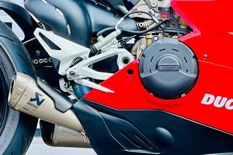 Ducati Panigale V4 Panigale V4S 7