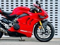 Ducati Panigale V4 Panigale V4S 9