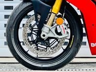 Ducati Panigale V4 Panigale V4S 31