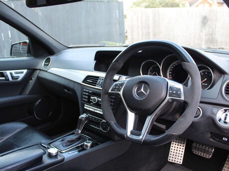 Mercedes-Benz C Class 6.2 C63 AMG Auto 5dr 