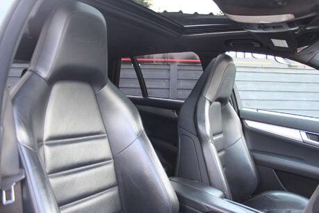 Mercedes-Benz C Class 6.2 C63 AMG Auto 5dr 8