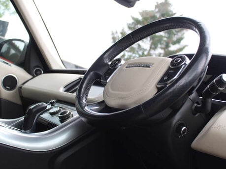 Land Rover Range Rover Sport 3.0 Range Rover Sport Autobiography Dynamic SDV6 Auto 4WD 5dr 