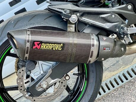 Kawasaki ZR Z800 