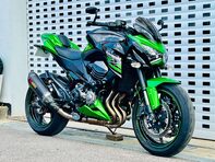 Kawasaki ZR Z800 3