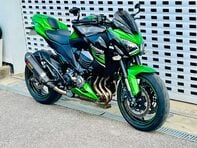 Kawasaki ZR Z800 4