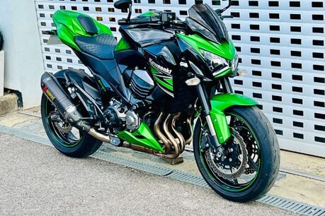 Kawasaki ZR Z800 4
