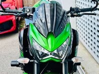 Kawasaki ZR Z800 16