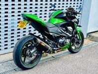 Kawasaki ZR Z800 2