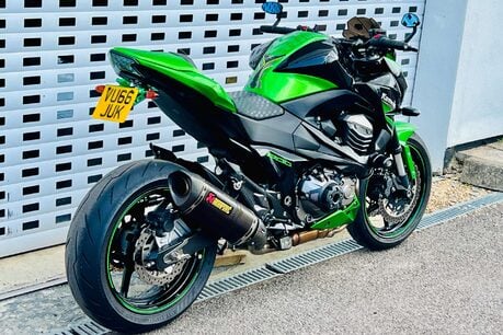 Kawasaki ZR Z800 2