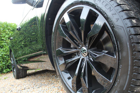 Volkswagen Touareg 3.0 Touareg V6 Black Edition TDI Auto 4WD 5dr 12