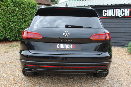 Volkswagen Touareg 3.0 Touareg V6 Black Edition TDI Auto 4WD 5dr 16