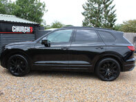 Volkswagen Touareg 3.0 Touareg V6 Black Edition TDI Auto 4WD 5dr 17